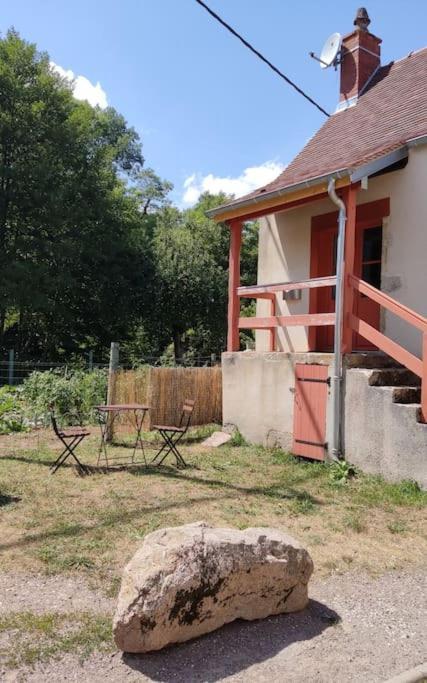 La Maisonette Du Bateau Lavoir Semur-en-Auxois Exterior foto